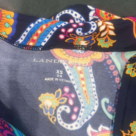 NWOT! Lands’ End Rash Guard - Picture 7 of 7